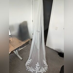 SHEIN White Floral Lace Veil